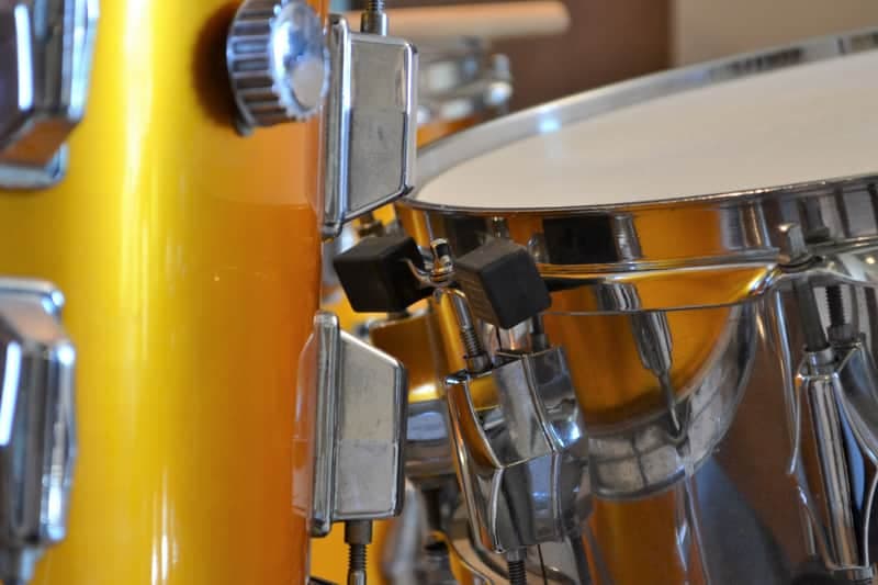 Maxwell Drums Fibes style snare drum bumper. No more snare rash on your tom!